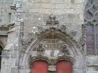 Goulven, Eglise de St Goulven, Chambranle de porte